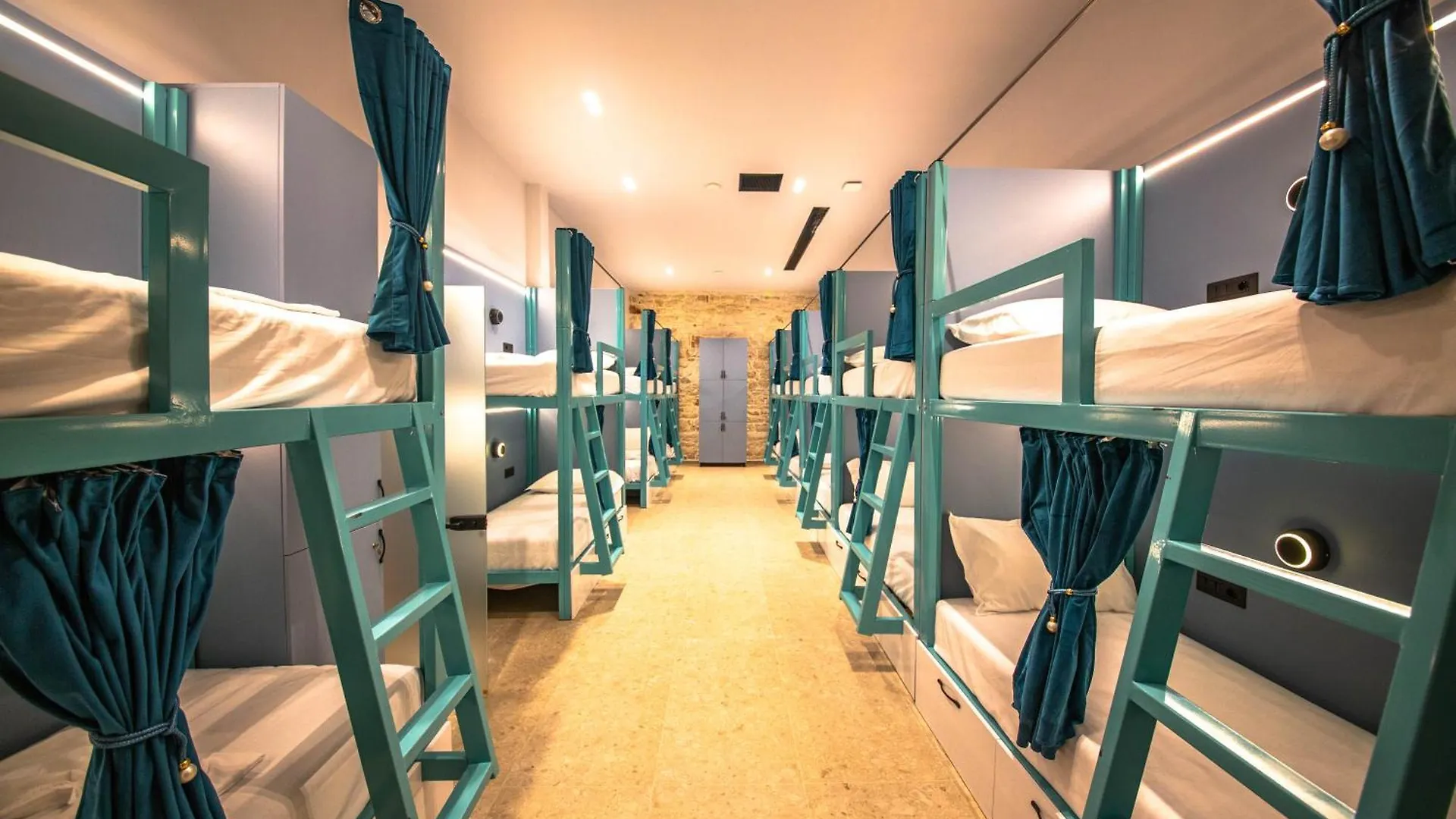 Vega 43 Hostel Sarandë