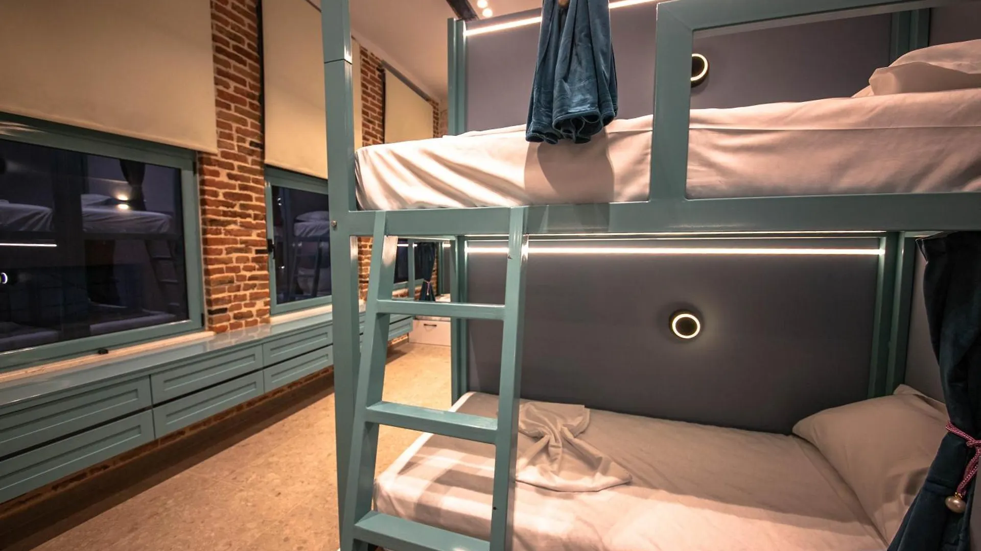 Vega 43 Hostel Sarandë Albania